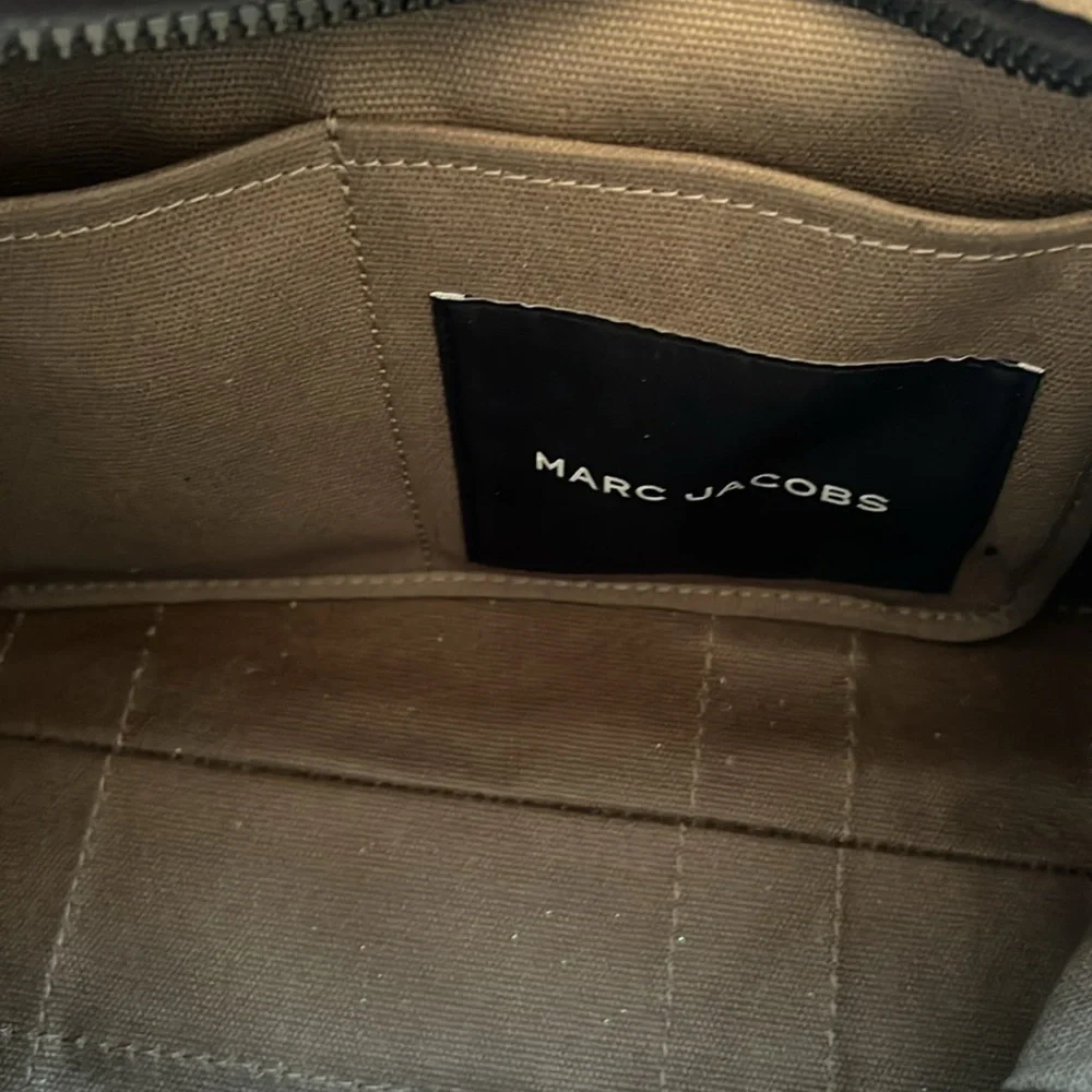Marc Jacobs Tan Tote Bag *EUC* - Picture 4 of 5